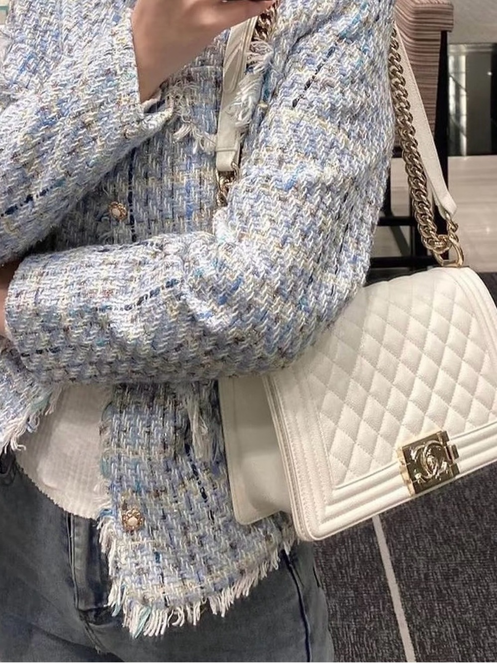 CHANEL White Quilted Chain-Handle Shoulder Bag